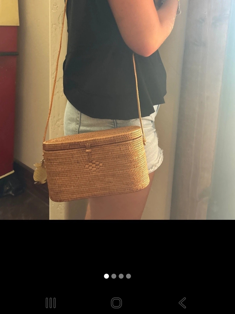 Tommy Bahama NWOT Woven Rattan Crossbody Bag in Natural Tan